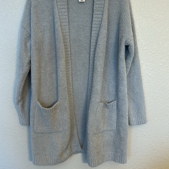 Women’s long gray soft cardigan size medium. - Picture 3 of 5